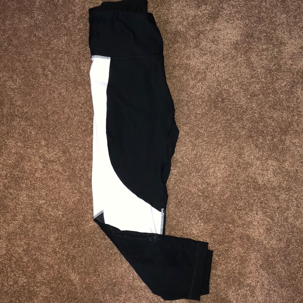 💙3/20$ White/Black Forever 21 Leggings